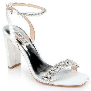 Badgley Mischka Tasmine Tall Evening Sandal White Satin Sz. 9 MP6312 NEW